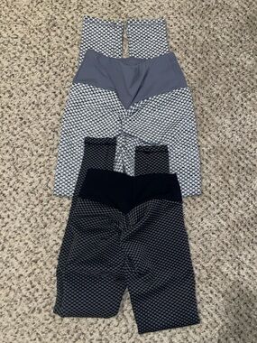 Bundle of 2 Scrunch Butt Leggings